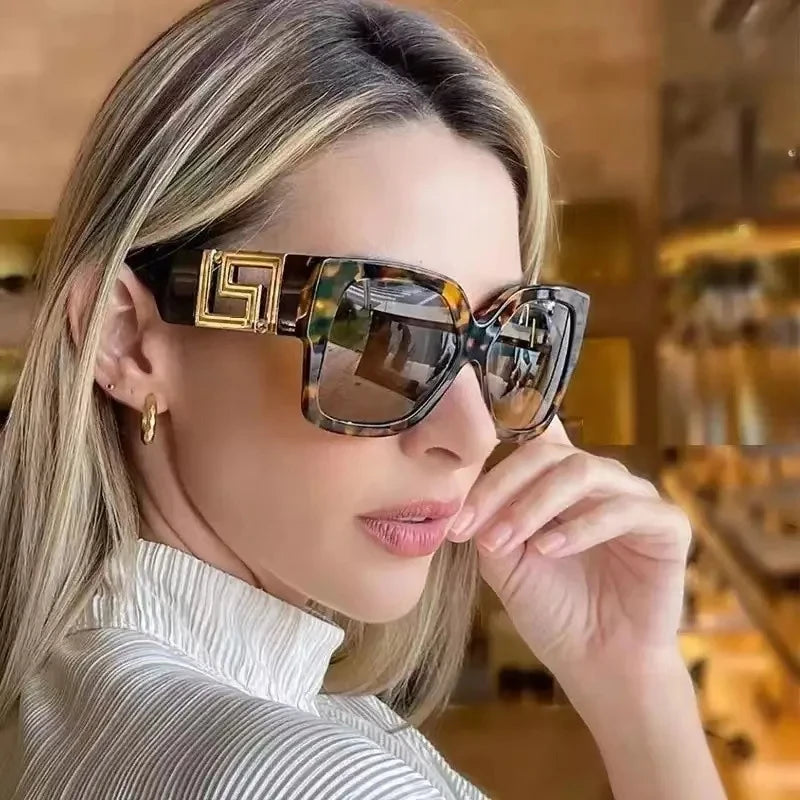 Luxe Vintage Oversize Square Sunglasses - Trendy Gradient Shades UV400 Eyewear