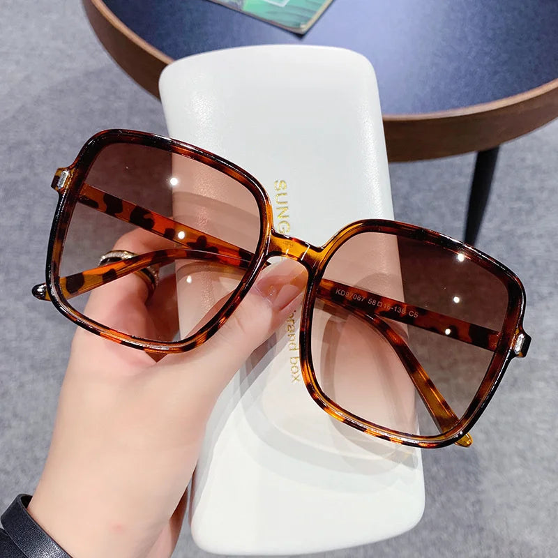 2024 Vintage Square Women's Sunglasses Luxury Designer Sun Glasses Classic Eyeglasses Lady UV400 Big Frame Mirror Oculos De Sol